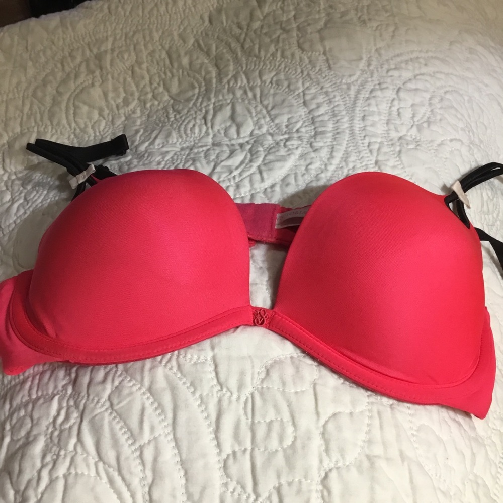 Victoria’s Secret red push-up bra 36C